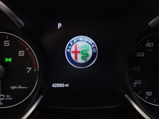 2021 Alfa Romeo Stelvio Nero AWD w/Sunroof & Activ Asst